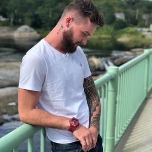 Meet your Posher, Aaron